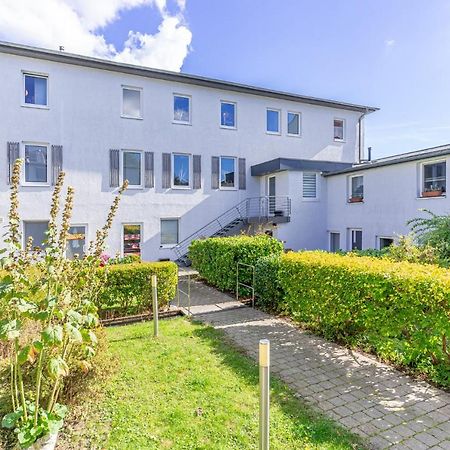 Sassnitz - Ferienwohnung 5 Im Appartementhaus Hafenriff Bagian luar foto